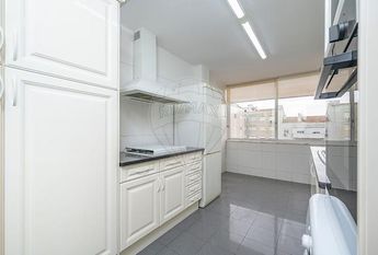 Apartamento T3 em Lisboa