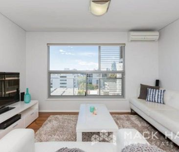 West Perth - Photo 2