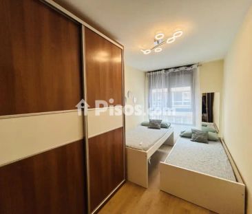 Piso en alquiler en Centro - Photo 3