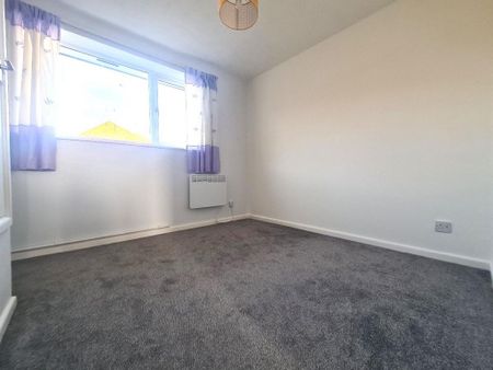 2 bedroom semi-detached house to rent - Photo 5