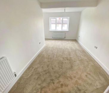 3 bedroom detached house to rent - Photo 2