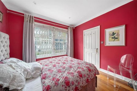 3 bedroom mews to rent - Photo 4