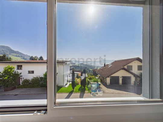 Moderne 3.5-Zimmer-Wohnung in ruhiger Lage in Goldingen - Photo 1