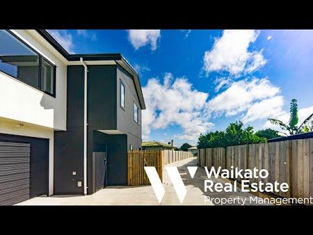 Brand-New, Low-Maintenance 3 Bedroom 2 Bathroom Townhouse - Photo 2