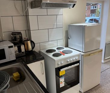 1 Bed Flat, Edgbaston, B16 - Photo 5