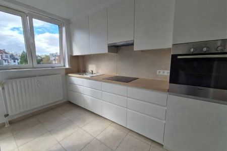 IXELLES - PLACE BRUGMANN - Foto 2