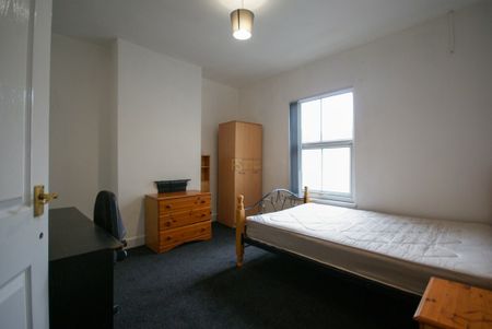 278 Tiverton Road - Photo 4