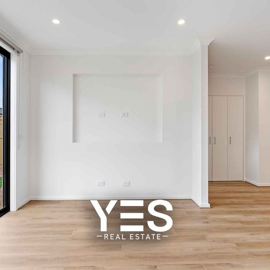Brand New Townhouse in Smiths Lane Estate! - Photo 1