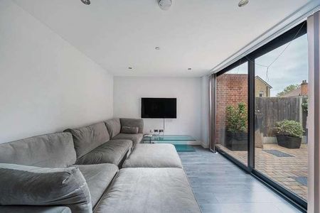 Elm Park, Stanmore, HA7 - Photo 2