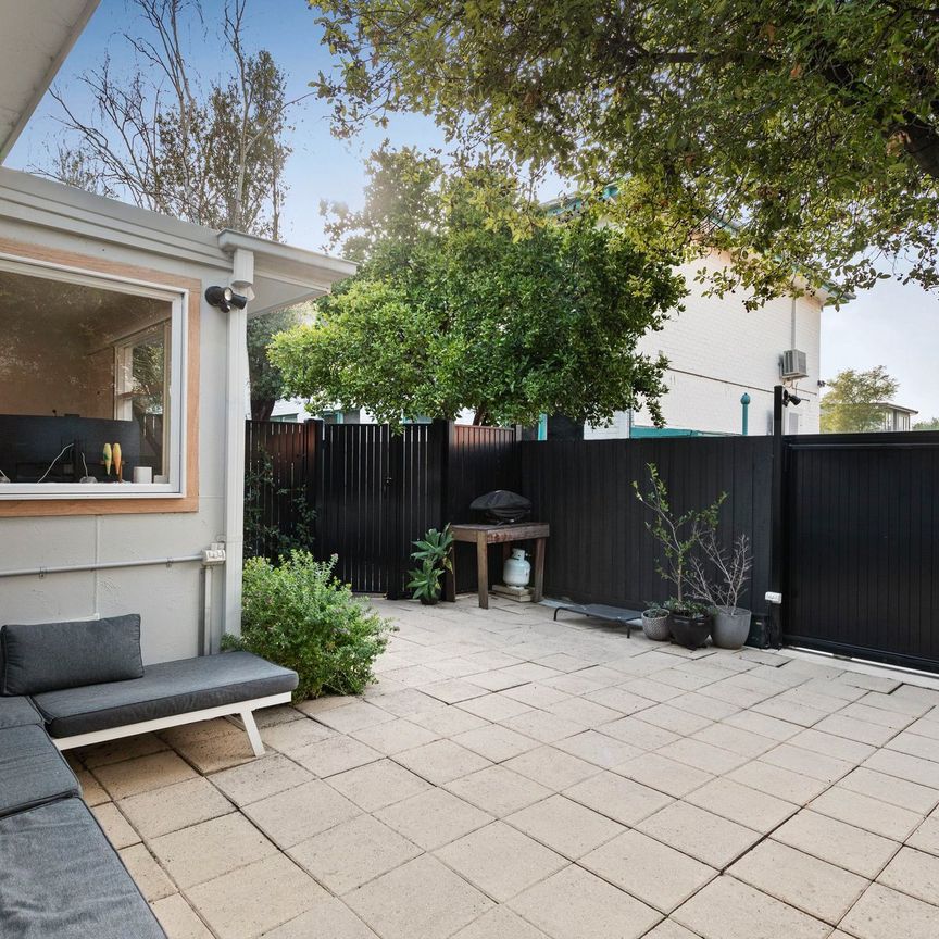 Thinking of selling? Contact our agent - Photo 1