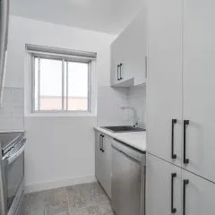 1 room apartment of 68m² in Montreal - Photo 2