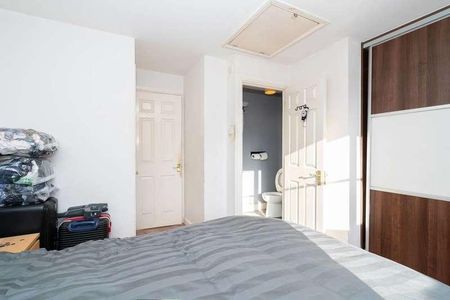 Byewaters, Wd, Watford, WD18 - Photo 5