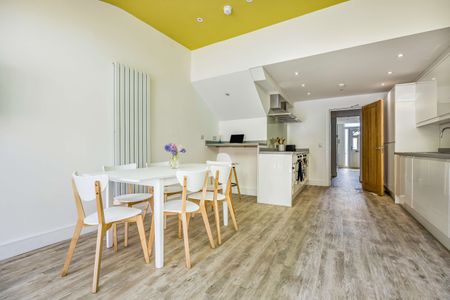 Chichester Road Room 7 - Photo 3