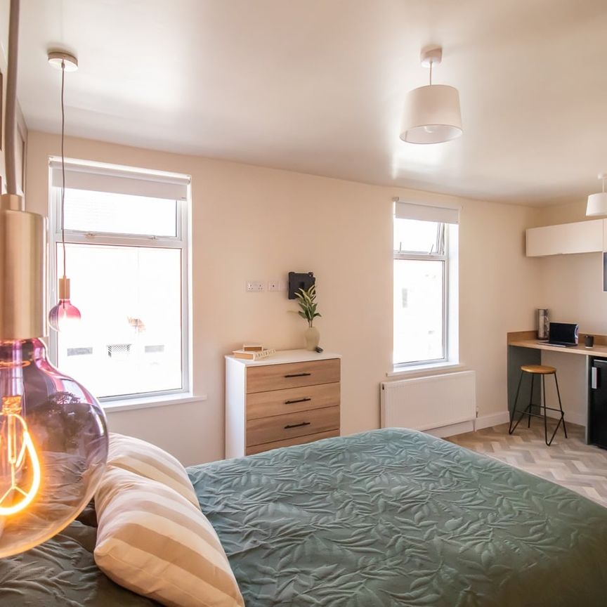 Studio Flat, Vernon Road, LE2 - Photo 1