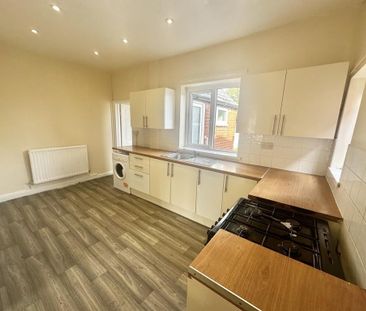 3 bedroom terraced house to rent - Photo 4