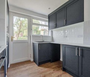 Brizewood, Carterton, OX18 - Photo 5