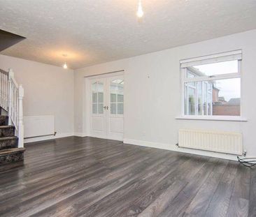 3 bedroom semi-detached house to rent - Photo 2