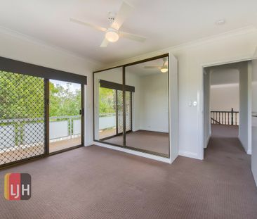 LARGE 3 BEDROOM UNIT IN QUIET LOCATION IN NORTHGATE! - Photo 5