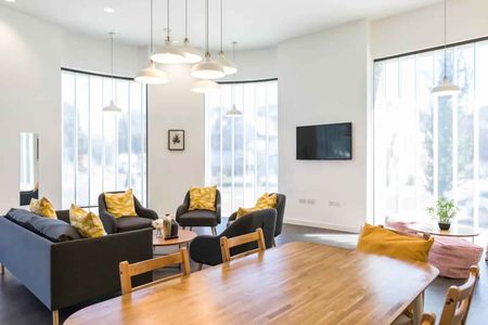 Gold Studio - Photo 5