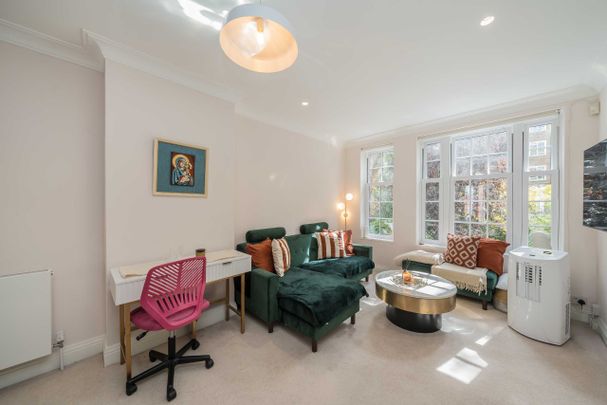 Holland Park Road, Holland Park, W14, London - Photo 1