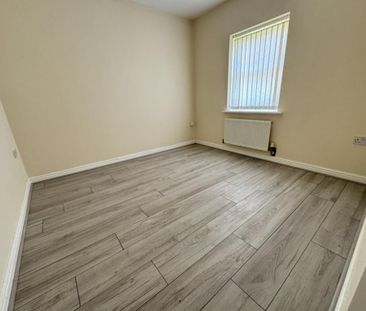 4 bedroom detached house to rent - Photo 4