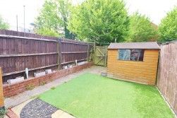 Watford Road, Elstree, Borehamwood - Photo 2