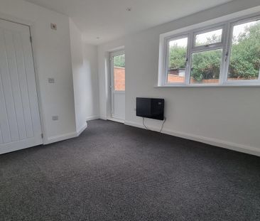 1 bedroom ground floor flat to rent - Photo 6