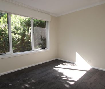 Renovated Hackett home - Photo 1