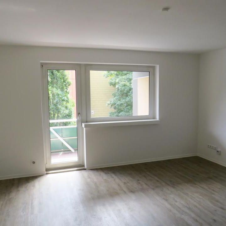 Jetzt mieten - weniger zahlen : CITYWOHNUNG MIT BALKON ZU VERMIETEN! - Photo 1