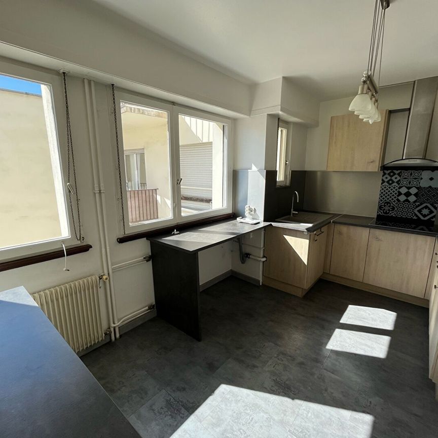 Location Appartement 4 pièces 97m² - Photo 1