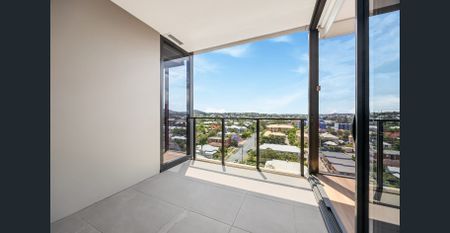 Modern Comfort & Convenience in the Heart of Toowong - Photo 2