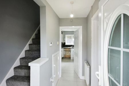 2 bedroom semi-detached house to rent - Photo 3