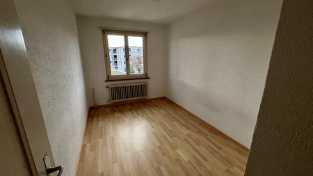 Preiswerte 6-Zimmerwohnung an ruhiger, zentraler Lage! - Photo 3