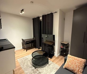 Nachmieter Wanted: 24.5m² Studio – Available Immediately – €734 - Foto 1