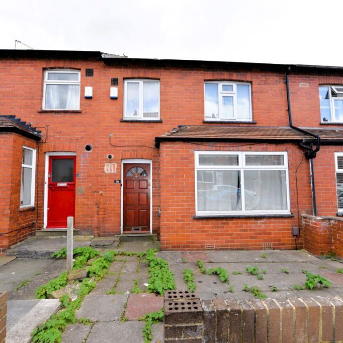 3 bedroom House in Mayville Avenue, Leeds - Photo 1