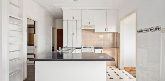 It's Affordable! - Photo 2