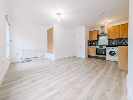 1 Bed Flat, Windsor Street, LU1 - Photo 3