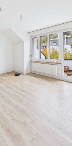 Charming, spacious and with a fireplace - Photo 1