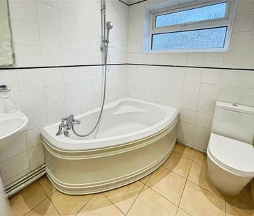 2 bedroom maisonette to rent - Photo 5