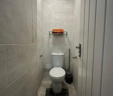Room in a Shared House, London, E2 - Photo 4