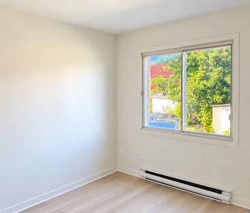 Appartement 4 Et Demi à Louer - Photo 2