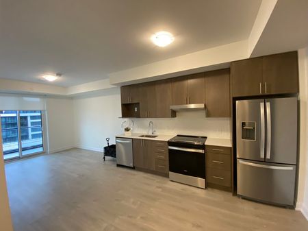 For Lease - 3220 William Coltson Avenue Unit# 1217, Oakville, Ontario - Photo 4