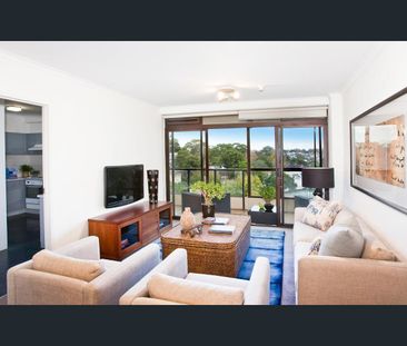 Extra large 1 bedroom apartment in sought after Eastpoint Tower! - Photo 1