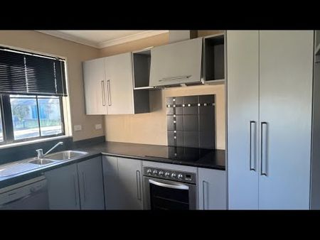 Kelvin Grove Family Home - Photo 2