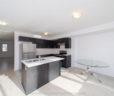 For Lease - 25 Tobias Lane, Barrie, Ontario - Photo 2