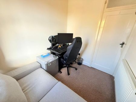 4 bedroom terraced house to rent - Photo 4