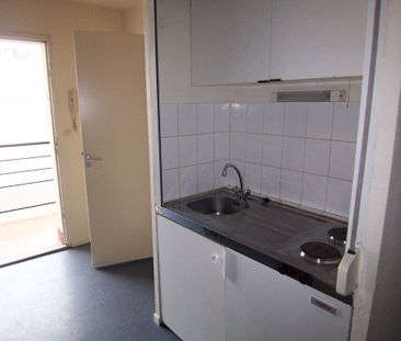 Appartement à louer - REIMS- QUARTIER STE ANNE - Photo 5