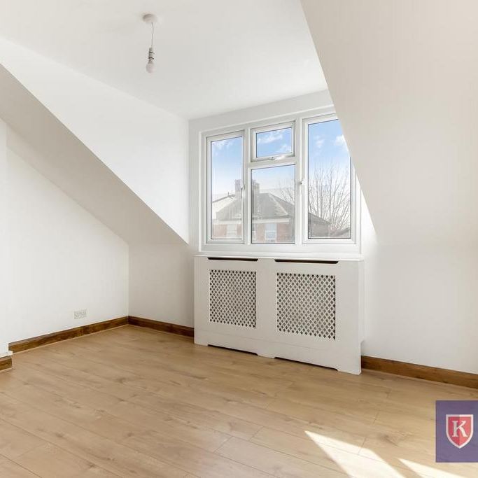 3 bedroom flat to rent - Photo 1