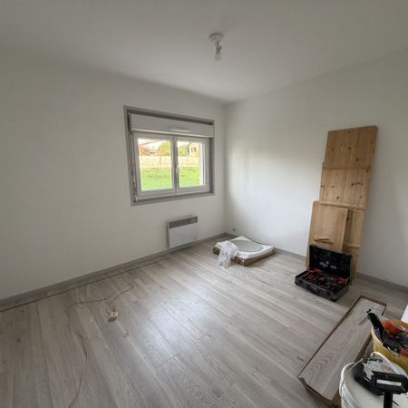 Location Appartement 2 pièces 47m² CHALAMONT 01320 - Photo 3