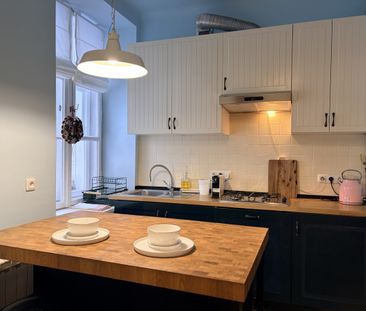 Klimatyczna kawalerka w kamienicy na Powiślu - Фото 4